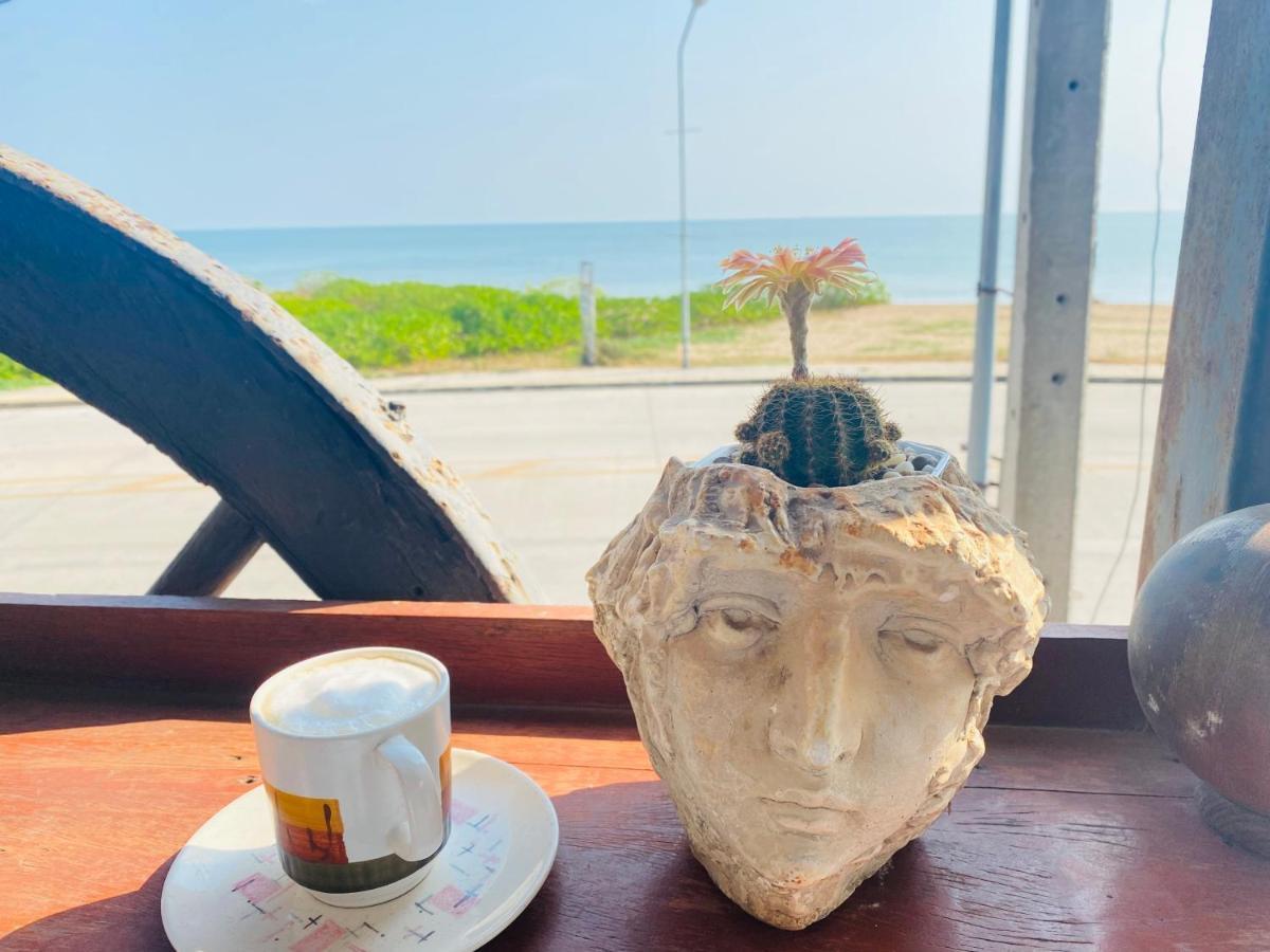 The Sunrise Beach Cafe And Guesthouse Ban Tha Khoi Exterior foto
